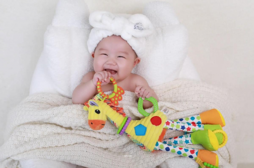 赤壁宝宝便血的原因有哪些